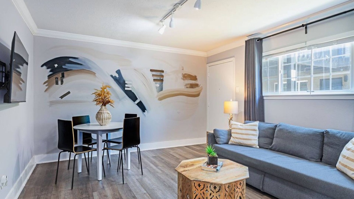 South Central Houston Apartment | 2BR The TMC Flats 09! Hermann Park! Zoo! ⭐️⭐️⭐️⭐️⭐️