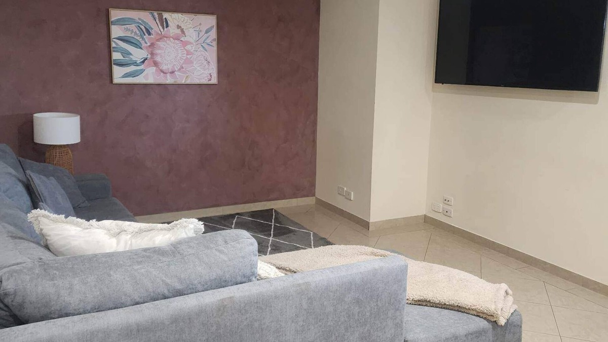Shepparton House | 2BR unit close to shepparton CBD