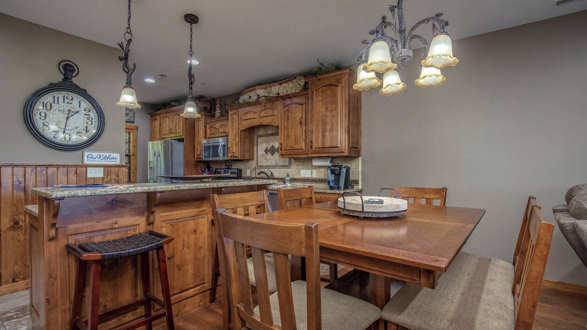 Indian Point Condo | 2BR Village At Indian Point 1503 near SDC - Free Tickets Daily up to $500