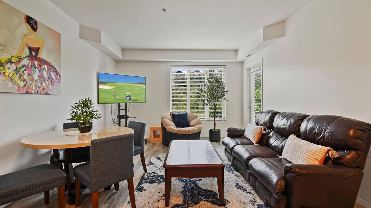 Quail Ridge Condo | 2BR w/Private Balcony in hear of Okanagan - Golf, Wineries, Pool, Lakes