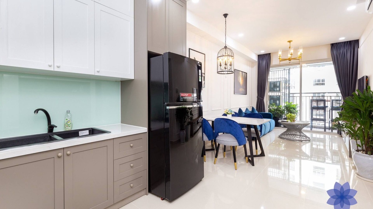 Tan Binh Apartment | 2BRs Apartment in Modern Building w/Free Gym, Pool and Airport Pick up