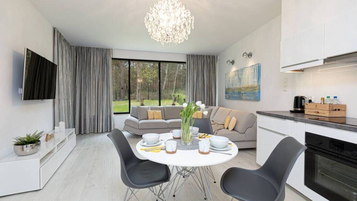 Trzebiatow Apartment | 2Homerent | Garden | Beachside | Pool | WIFI