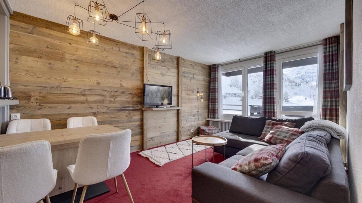 Le Lavachet Apartment | 2nd floor, balcony, tv, ski locker, 41m², Tignes
