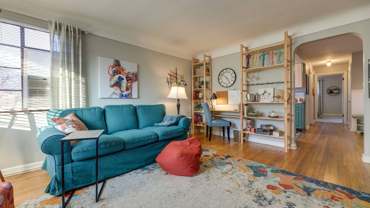 Mount Healthy Apartment | 2nd-Floor Cincinnati Apartment 15 Mins to Downtown