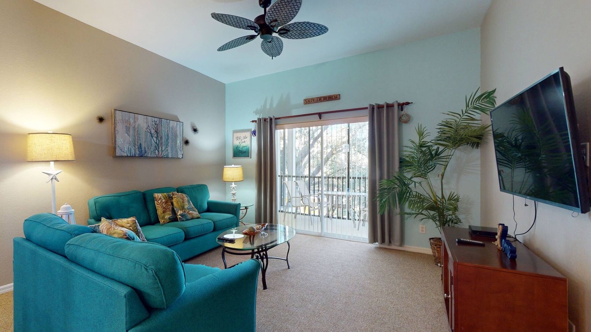 Bahama Bay Condo | 2nd-Floor Condo w/Balcony & Shared Pools, Sauna, Gym - Near Theme Parks