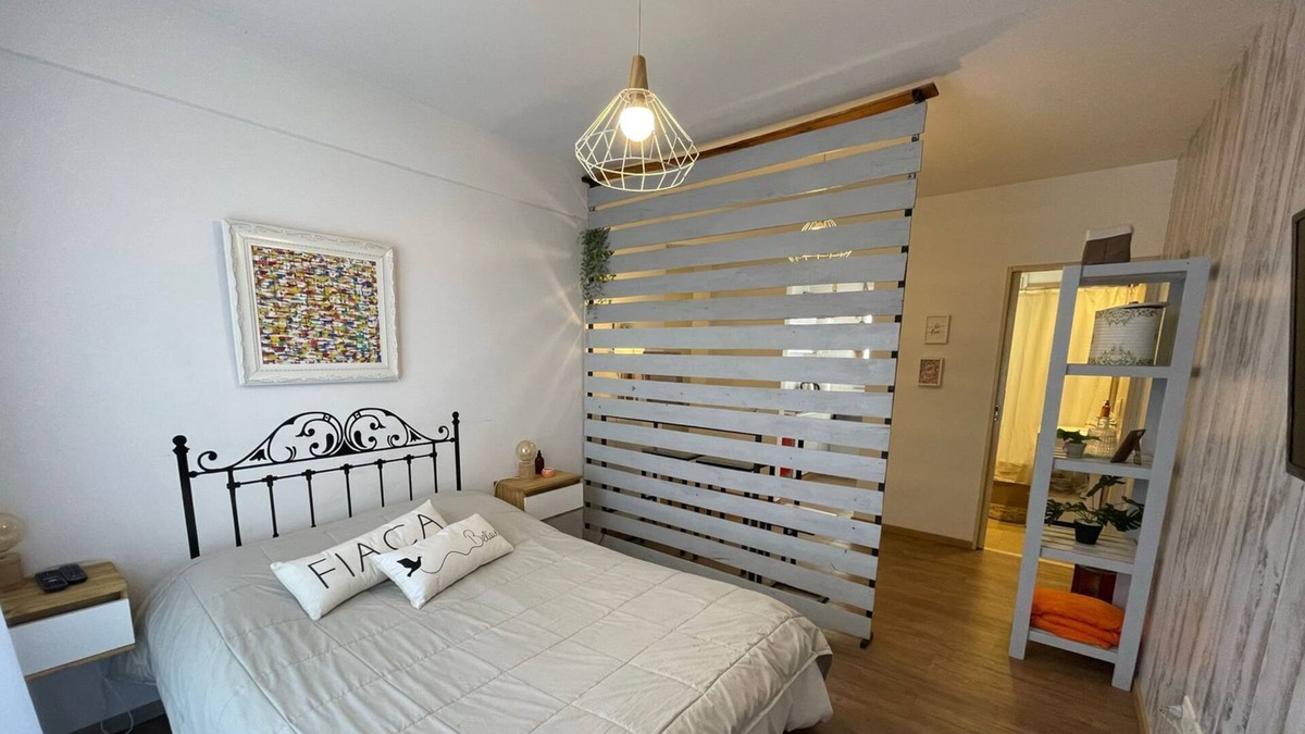 Lomas de Zamora Apartment | 2nd floor in Lomas divine warm with balcony!