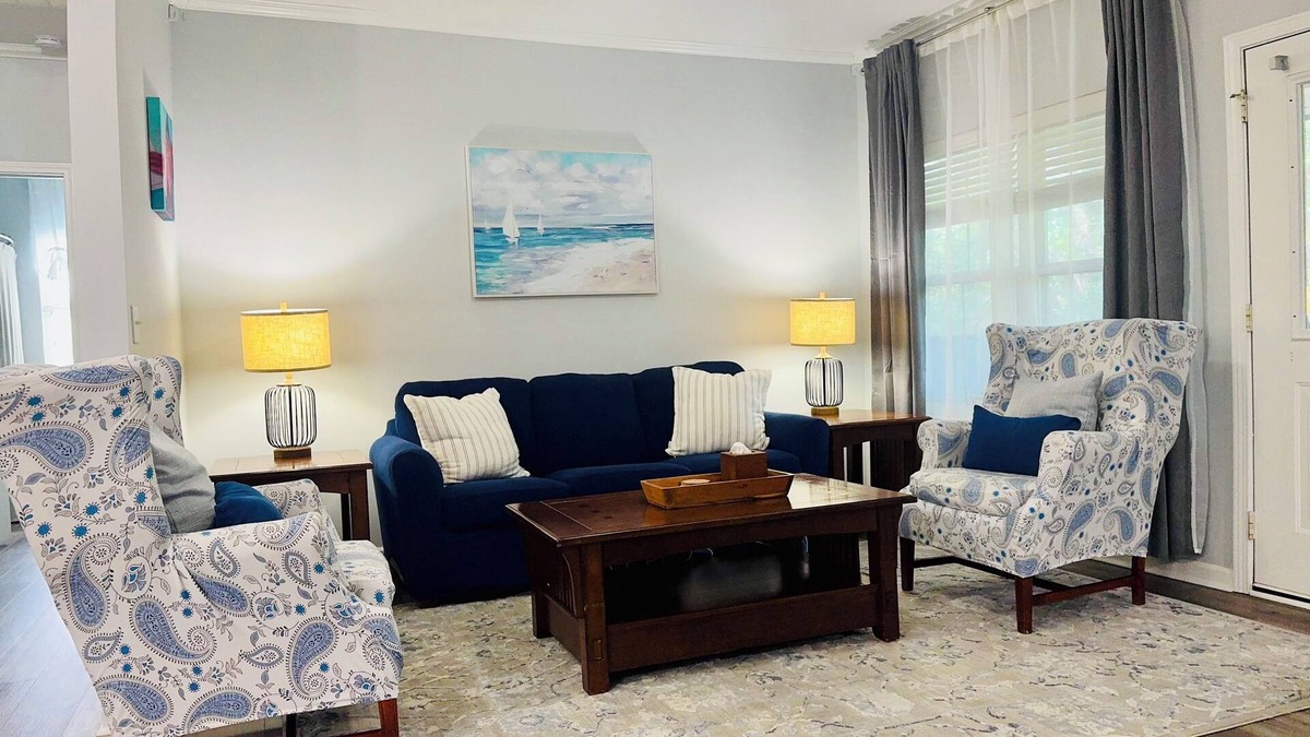 Moncks Corner Condo | 2nd Floor Walk-up. Close to wedding venues, restaurants and more!