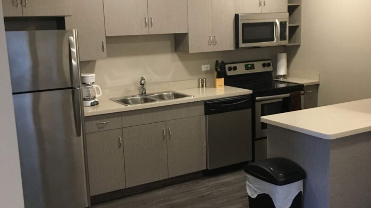 Moose Jaw House | 2nd Home Suites - Moose Jaw Unit 1 - 2nd Home Suites - Moose Jaw - Unit 3