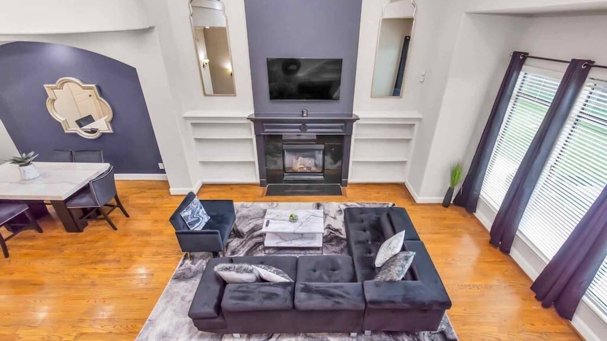 Woodlake - Briar Meadow House | 2UNITS|24Guests|KingBed|FREEParking|UptownHOU