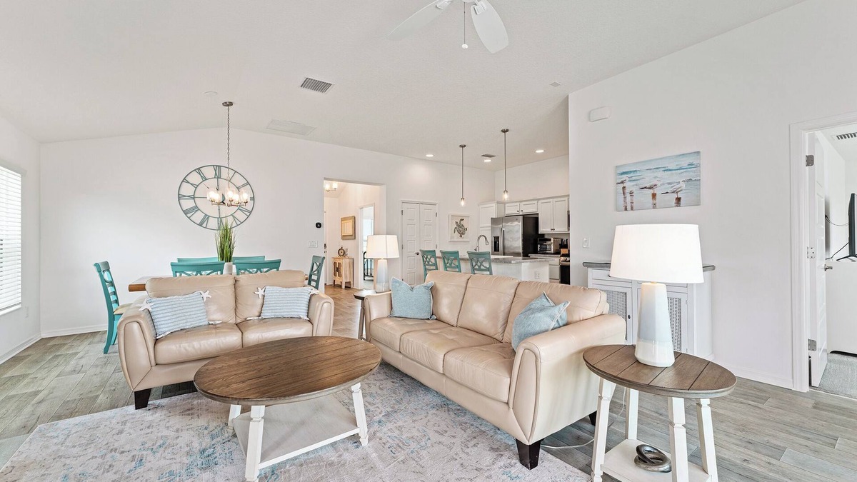 Wildwood House | 3/2 in The Village of Richmond