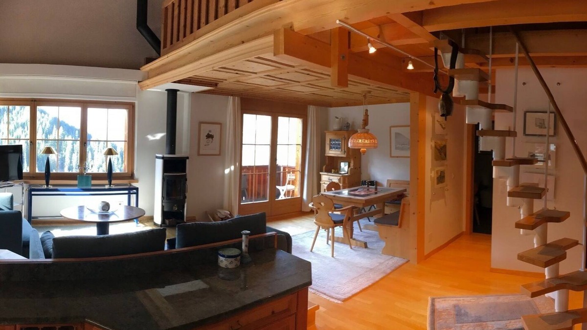 Monstein Apartment | 3.5 room maisonette apartment with fantastic mountain views