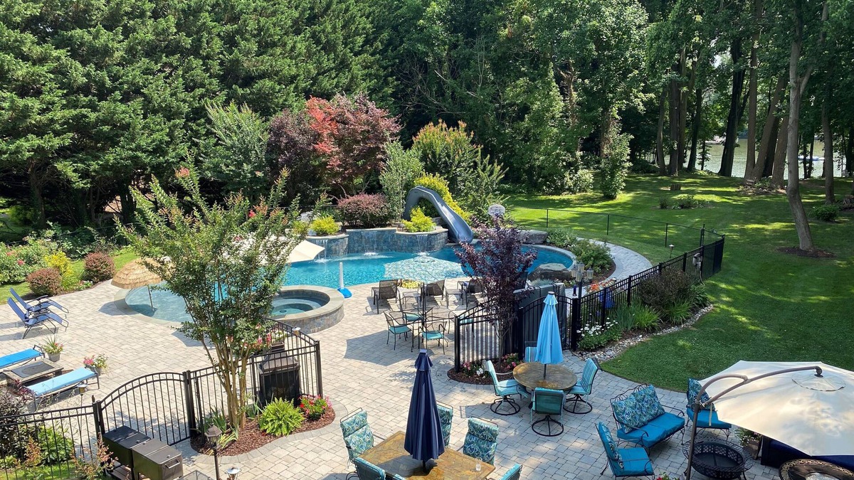 Herald Harbor House | 3 acre waterfront estate - heated pool, hot tub, yard, pier, game and pub room!