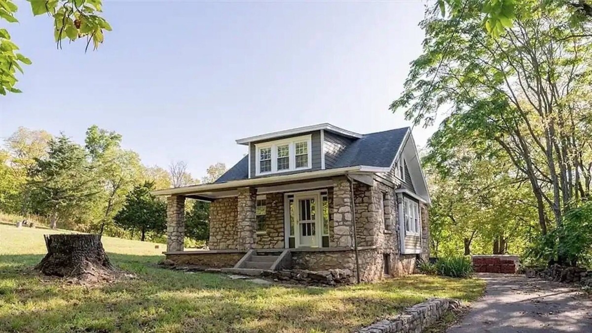 Waldron House | 3 Acres of Bliss