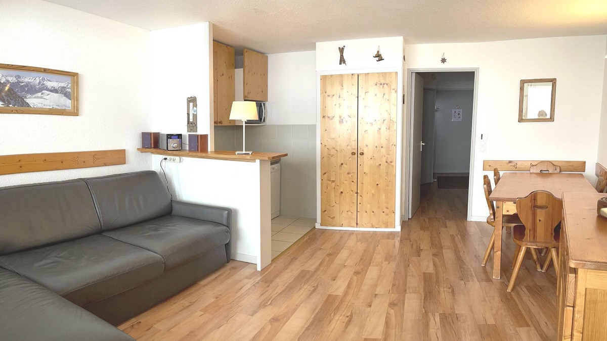 Bergers Apartment | 3 * apartment/flat - ALPE d'HUEZ- on slopes - 6 persons 36 M2 - quiet and sunny