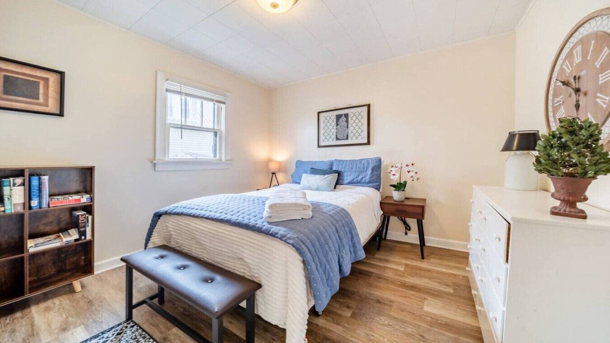 Cuyahoga Falls House | 3 b 2 b cuyahoga fallls