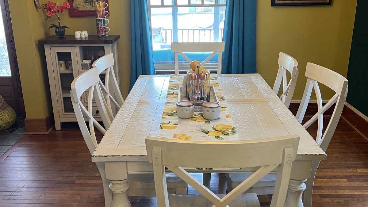 Clear Lake House | 3 BD 2 BA Cottage in Clear Lake near Lake, Surf, and Downtown