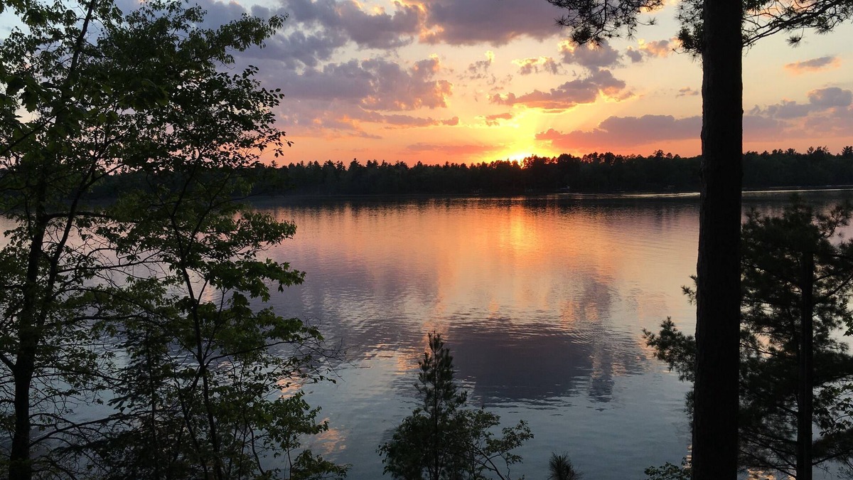 Woodruff Cottage | 3 BD Water Front Cottage! Spectacular Sunsets! Pets Welcome! SEPTEMBER SPECIAL!