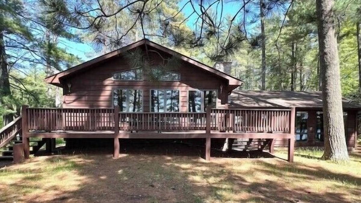 Manitowish Waters Cabin | 3 bdr Alder Lake Home