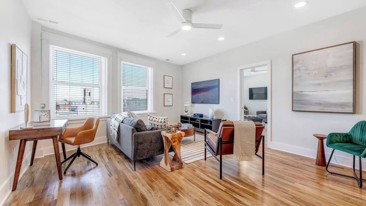 Walnut Hills Condo | 3 Bdrm 3 Full Bath Tower View walk up