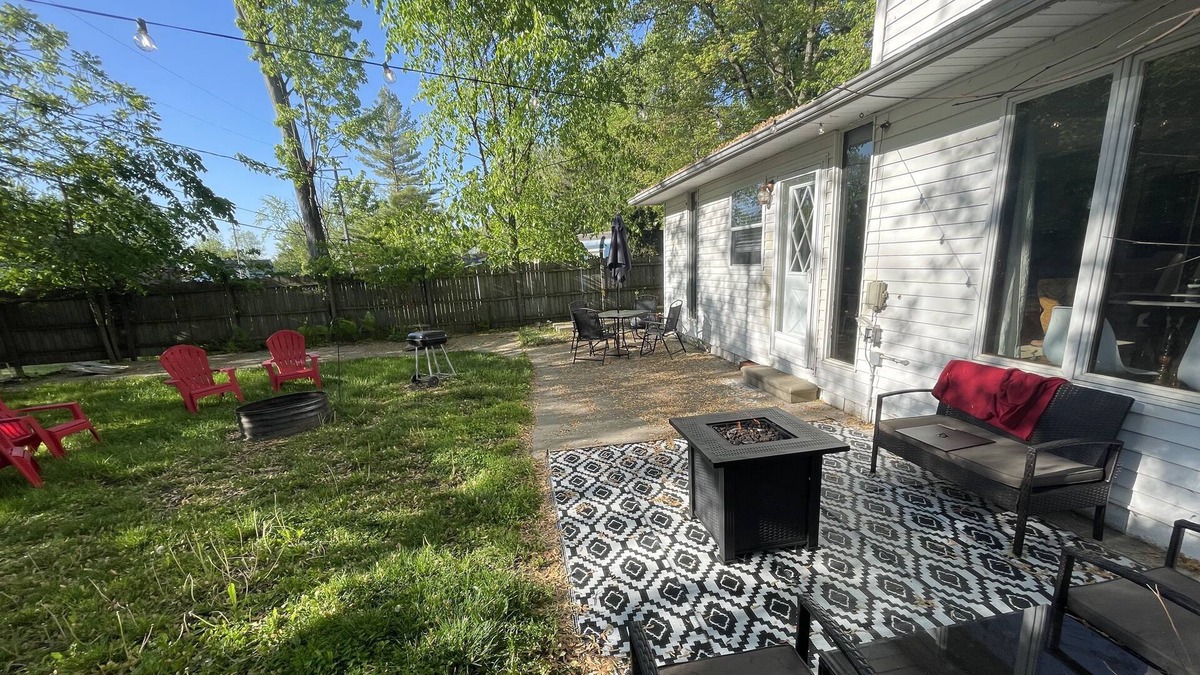 Harsens Island Cottage | 3 Bdrm Home with Private Beach, Pizza Oven & More!