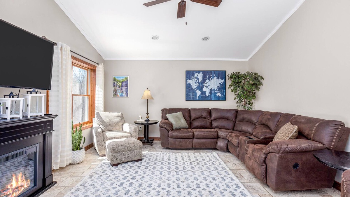 Watkins Glen House | 3 Bdrm Spacious Home w Game Room. Just minutes from WGI & Wine Trail.