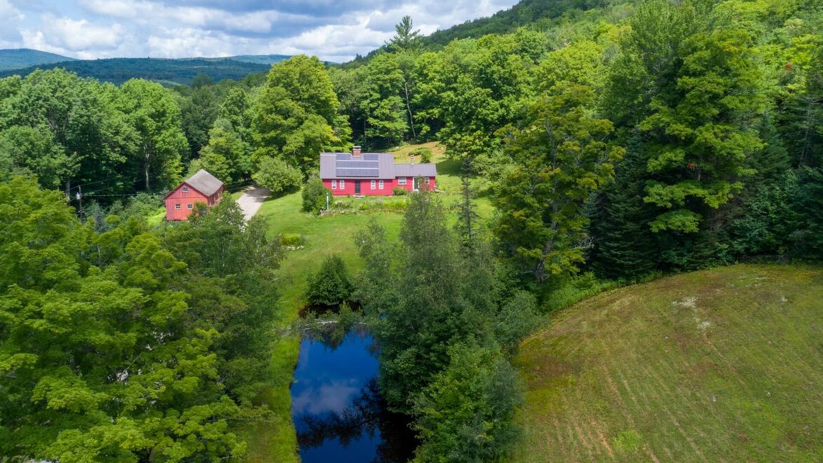 Weston Other | 3 bdrm Stillwater Farmhouse near 4 ski resorts