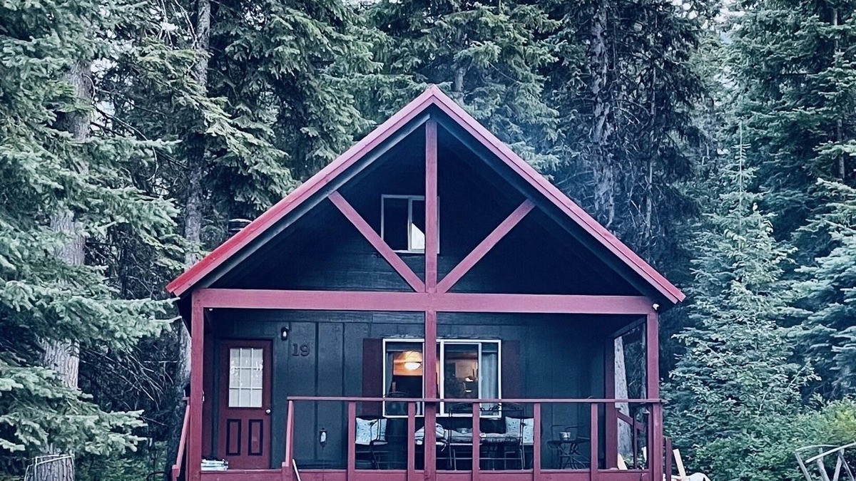 Cascade Cabin | 3 Bed/1 Bath Retreat in the Mountains