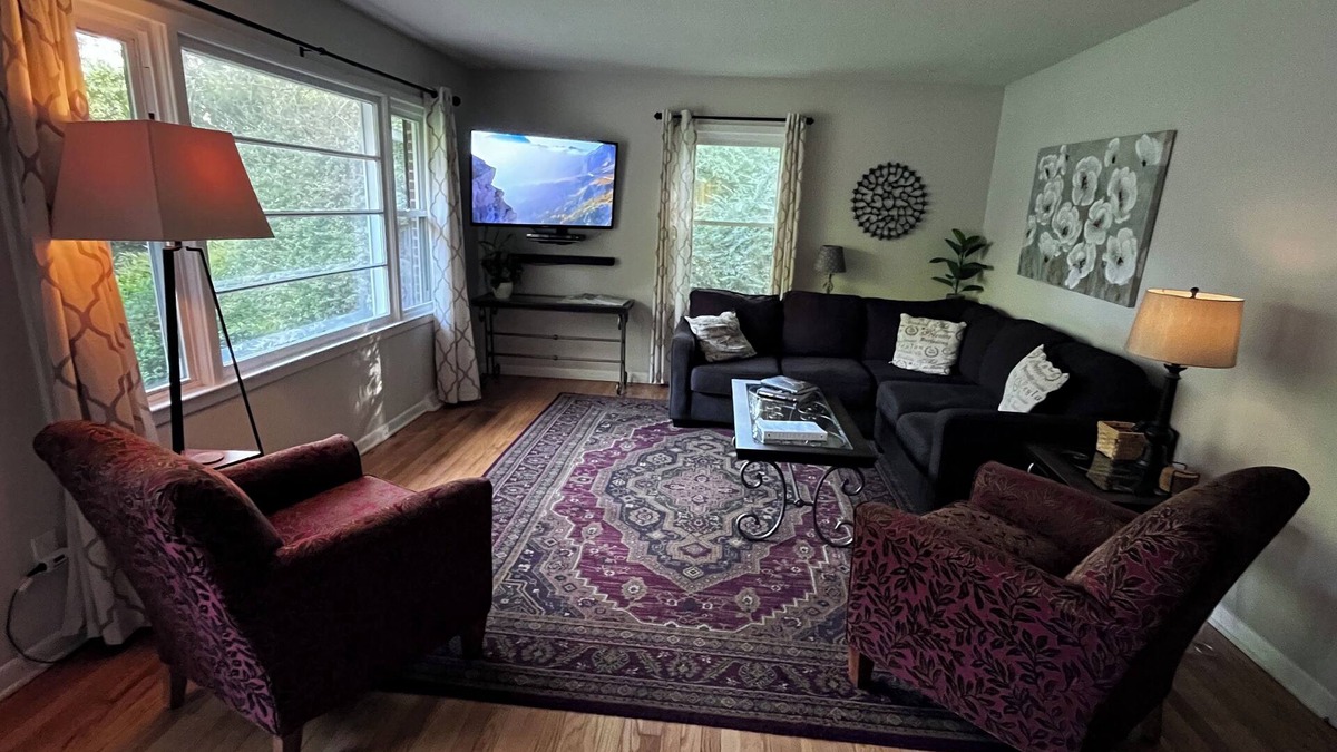 Carrboro House | 3 bed/2 bath Carrboro ranch, convenient to downtown!