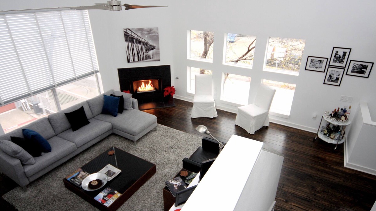 Old East Dallas House | 3 Bed/2 Bath! Downtown Dallas Condo, Elegant, Modern, Peaceful. See Reviews!