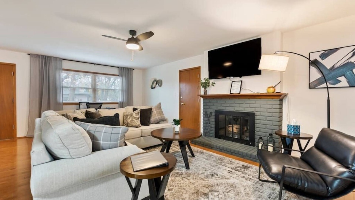 Wichita House | 3 Bed 2 Bath Home w/2 Car Garage & Fitness Room