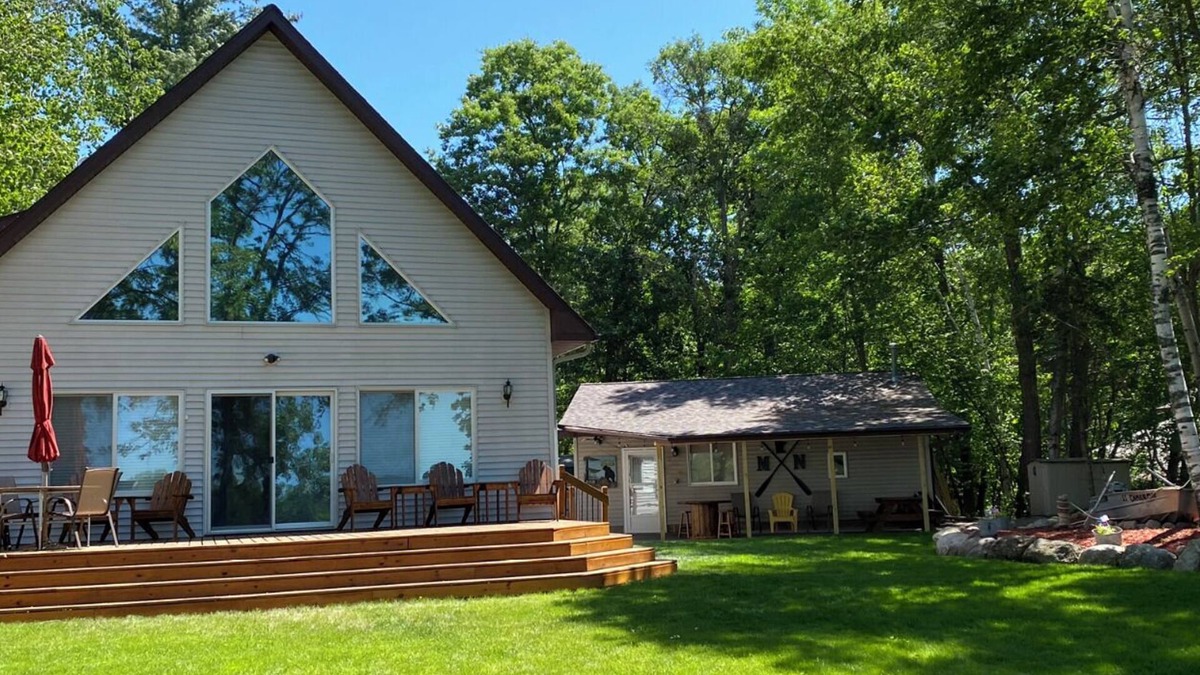Nisswa Cabin | 3 Bed 3 Bath Cabin & Guest Cabin on Gull Lake Chain Across from Golf Course!