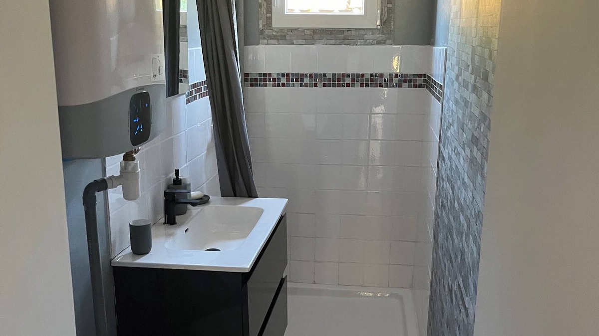Amont-et-Effreney Apartment | 3-bed apartment, possibility of renting electric mountain bikes (35 euros/jour/VTT)