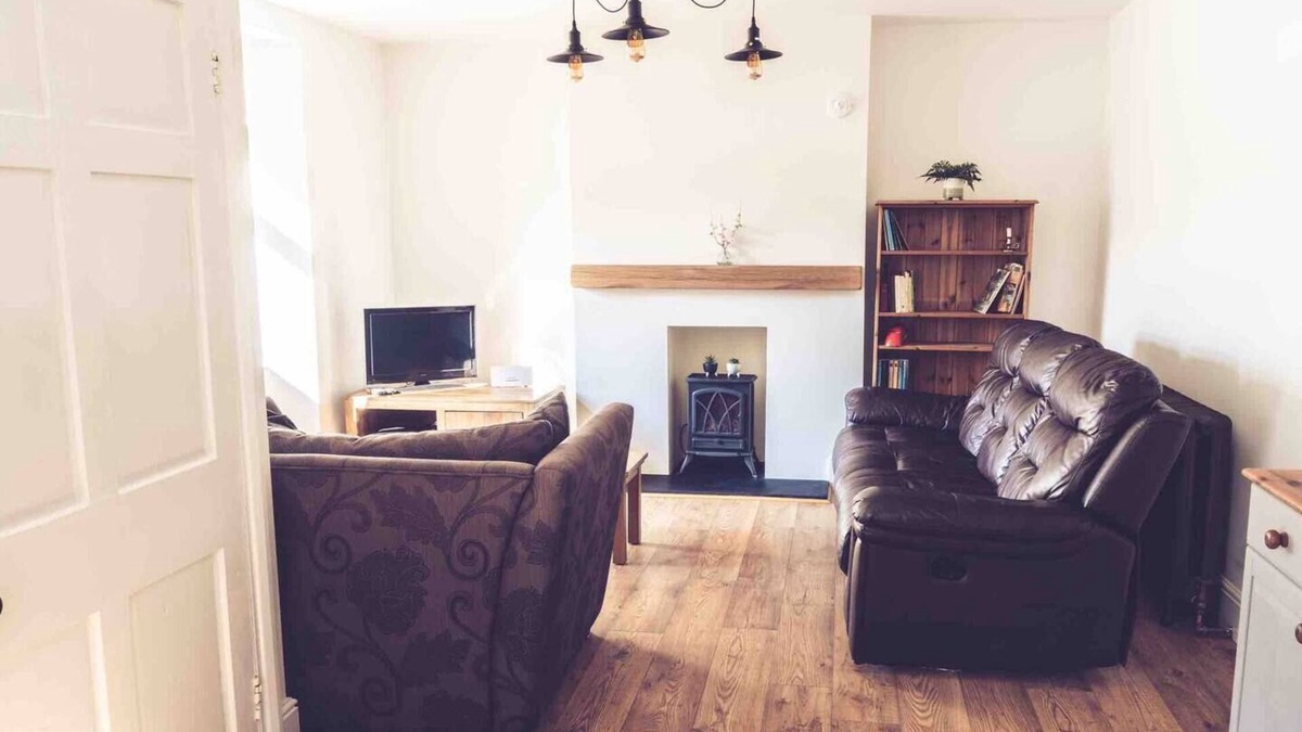 Newton Ferrers Cottage | 3-Bed Cottage-Plymouth-Dog friendly-Sleeps7