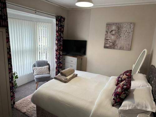 Antrim Apartment | 3 bed Cozy Antrim Apartment with Great Views