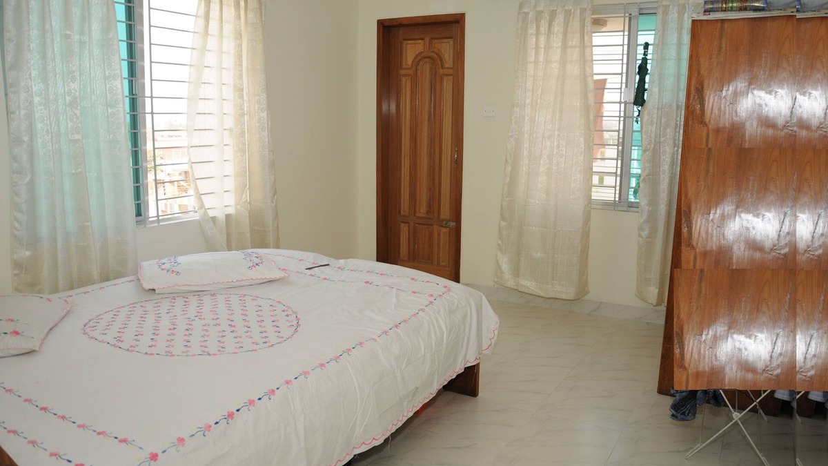 Basundhara Residential Area Apartment | 3 Bed Flat. Basundhara Block A. free parking. 10 Min Jamuna Future Park