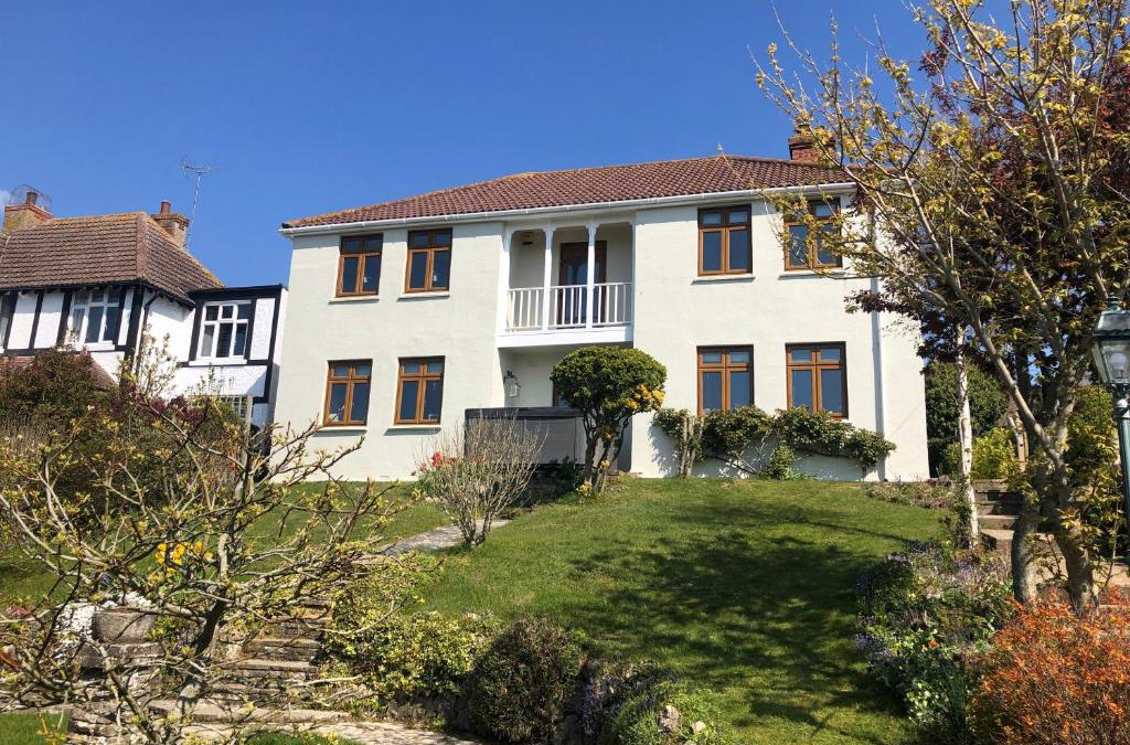 Hythe Apartment | 3 Bed Ground Floor Apartment - Hot Tub Optional Upgrade