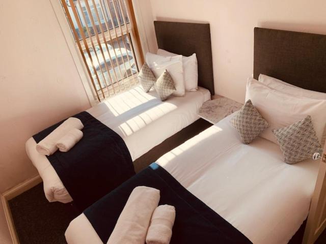 Acresford House | 3 Bed house for contractors & visitors to Coventry