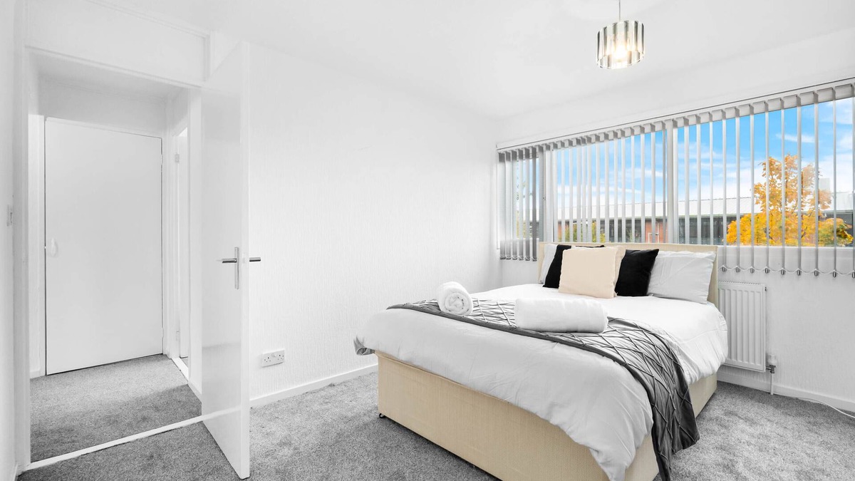 Little Hay House | 3-Bed House in Birmingham-Jlr,Nec,Bham,Airport