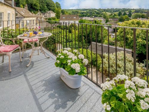 Nailsworth House | 3 Bed in Nailsworth 78968