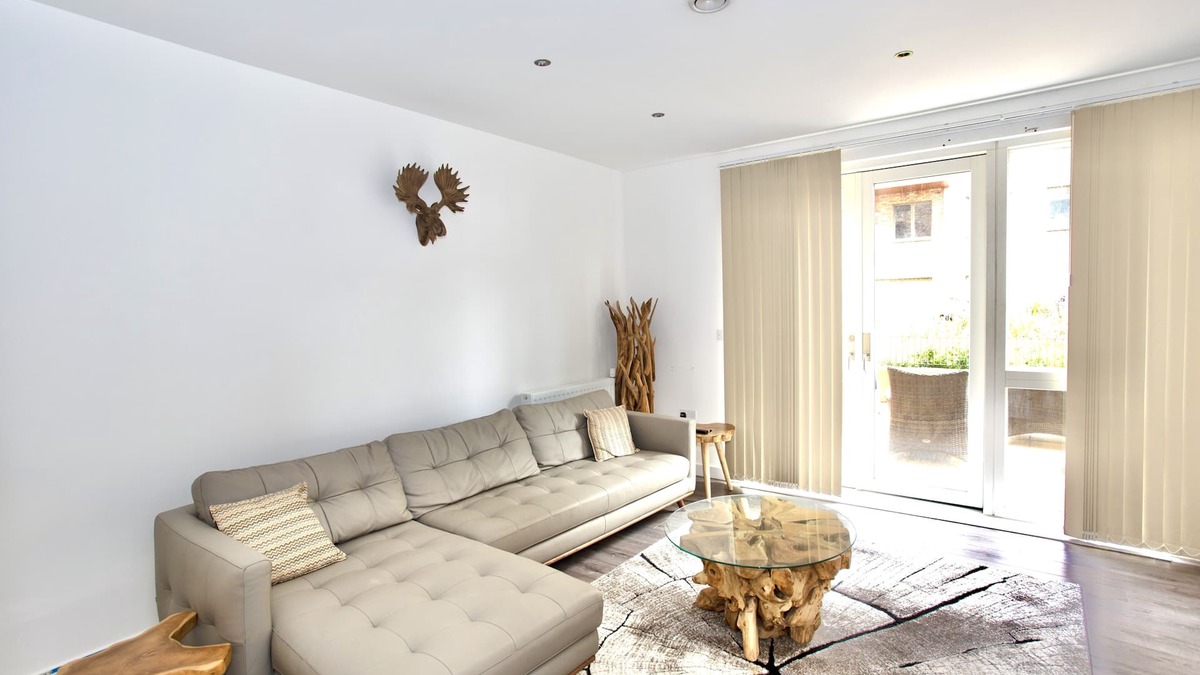 Newham House | 3 Bed Luxury House Beckton London