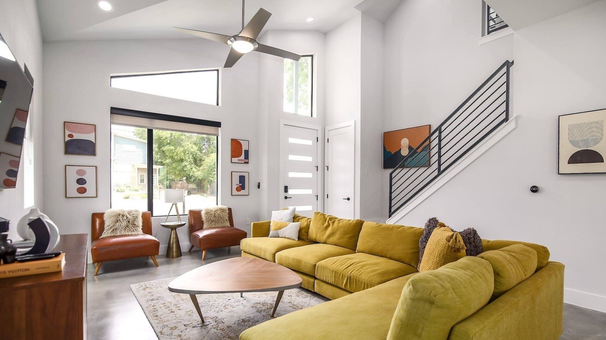 St. Johns House | 3 Bed Modern Design, Cowboy Pool, and Downtown!