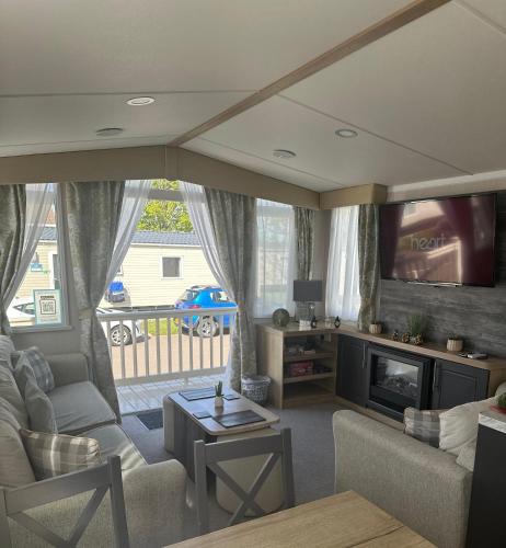 Watchet Resort | 3 bed presitage caravan Doniford Bay