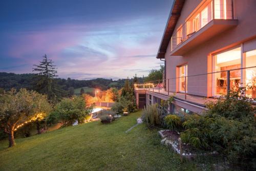 Mihovljan Villa | 3 Bed Villa-Sleeps 8-Private pool-Mountain Views