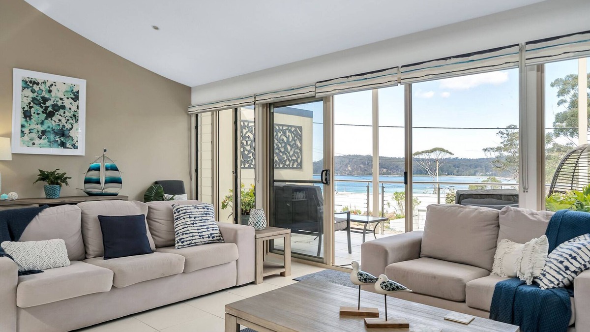 Denhams Beach House | 3-Bed with Beach Views and Entertainment Area