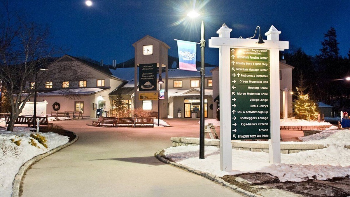 Jeffersonville Hotel | 3 BEDRM PRESIDENTIAL, SMUGGLERS' NOTCH , RCI GOLD CROWN #1 FAMILY SKI RESORT