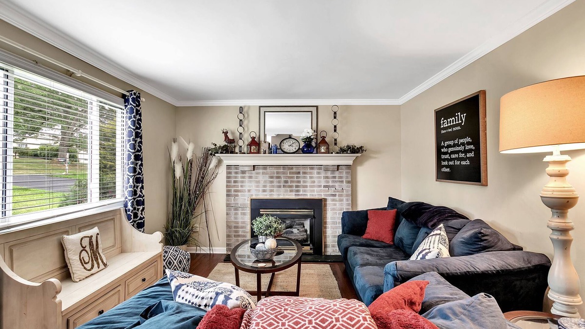 Murrysville House | 3 bedroom 2.5 bath with game room. 19 miles from Pittsburgh