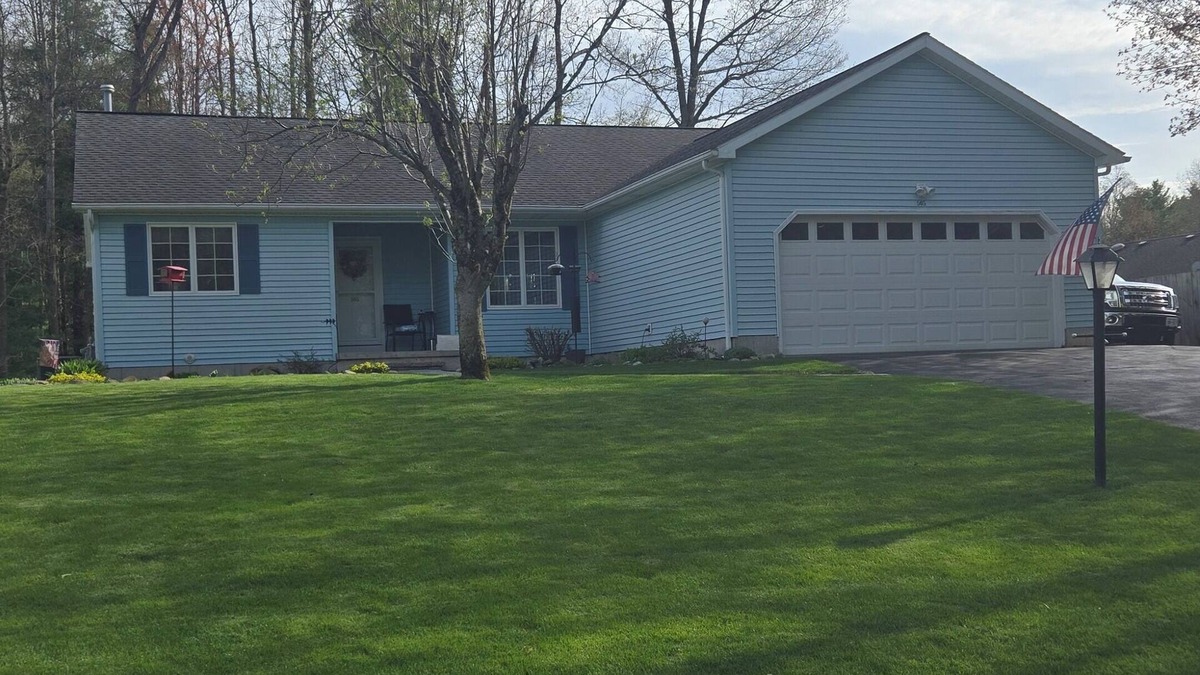 Ballston Spa House | 3-bedroom 2 bath House in Quiet Neighborhood, WiFi, Off Street Parking,Game Room
