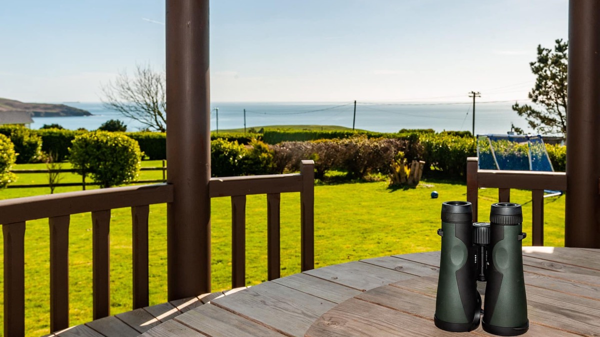 Kinsale House | 3 BEDROOM , 2 BATH Sleeps 8 - WILD ATLANTIC WAY, WITH OCEAN VIEWS ,KINSALE, CORK