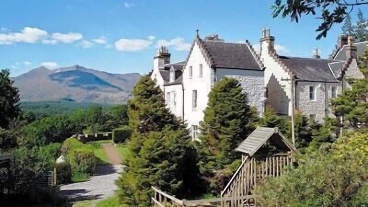 Dalmally House | 3 bedroom accommodation in South Lochaweside