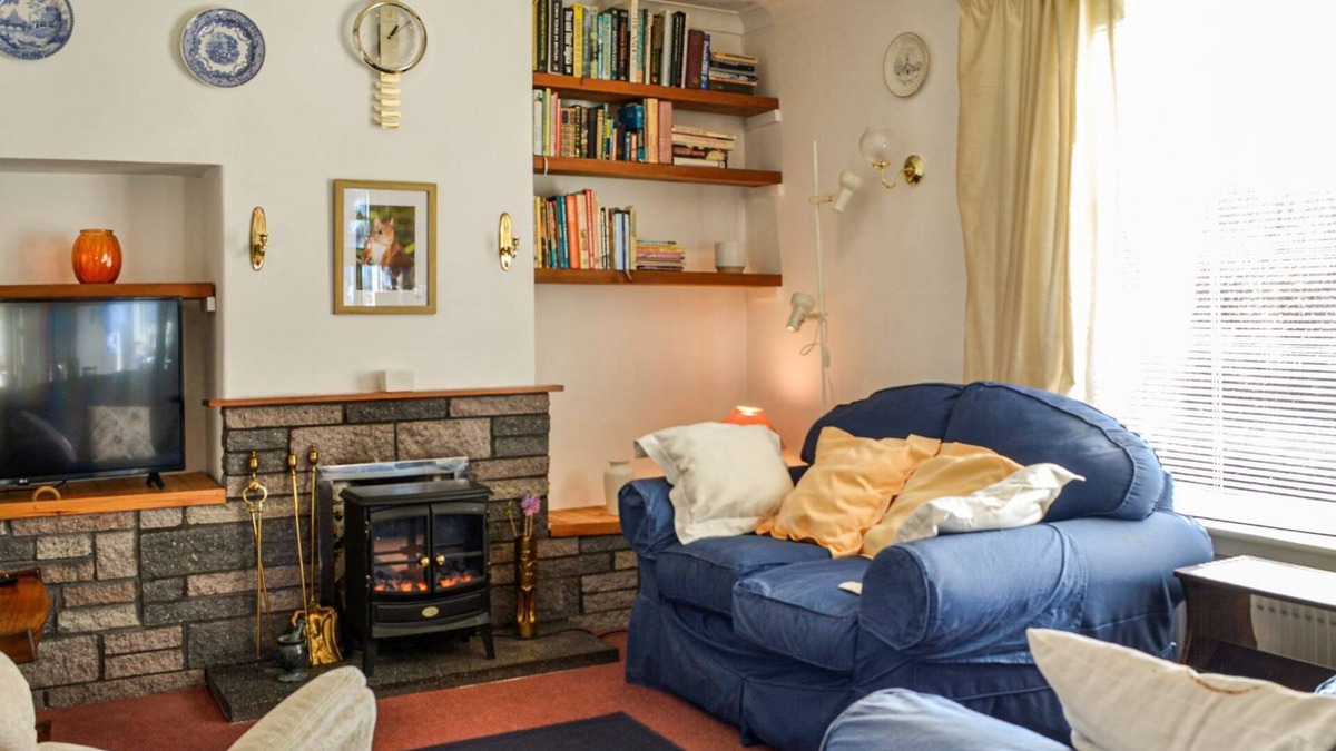 Saint John's Town of Dalry Cottage | 3 bedroom accommodation in Castle Douglas
